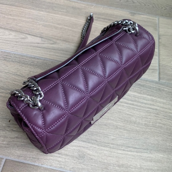 MICHAEL KORS SLOAN LARGE QUILTED LEATHER SHOULDER BAG - Picture 5 of 9